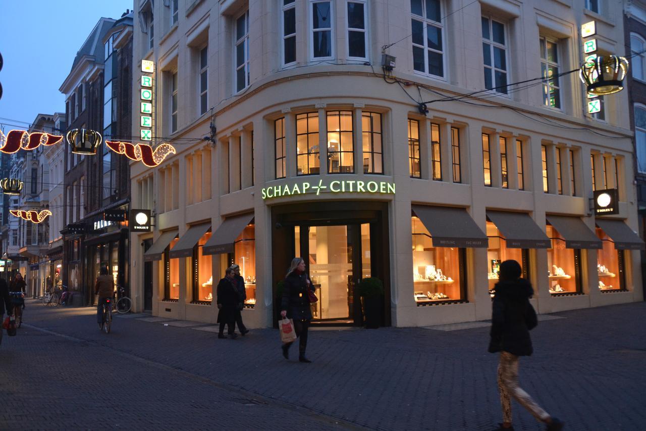The City Palace - R.Q.C. The Hague Exterior photo